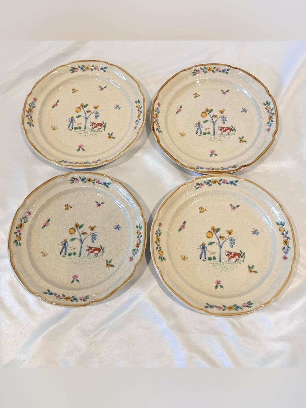 Vintage International Heartland #7774 Salad Plates Set of 4 Japan